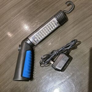 Peak brand 30 LED hanging work light adjustable